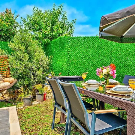 Islamlar Village 2 Bedroom - 8202 *